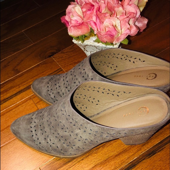 C est. Shoes - Women’s Shoes